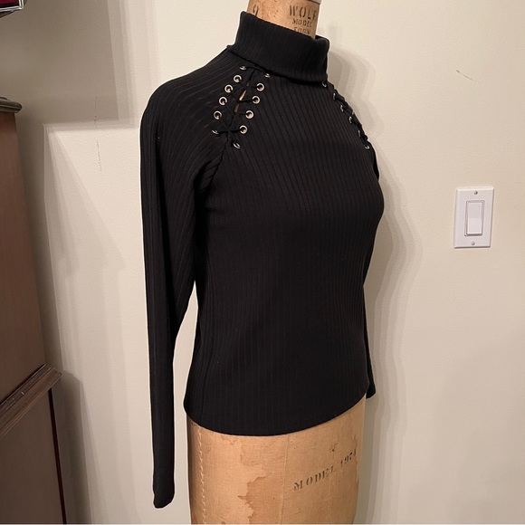 Ribbed Lace Up Long Sleeve Turtleneck - Picture 3 of 7